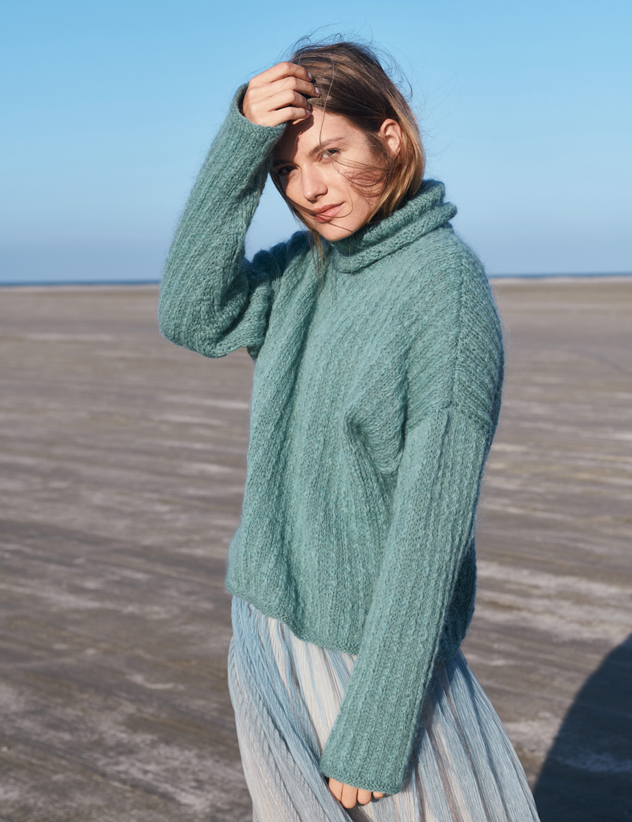 Lana Grossa ROLLKRAGENPULLI IM HEBEMASCHENMUSTER Fatto/Peloso