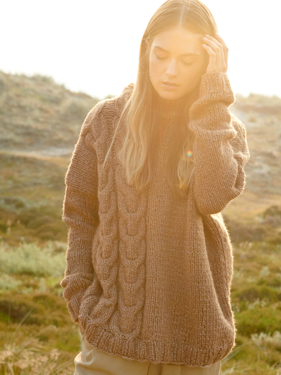 Lana Grossa PULLI GLATT RECHTS MIT ZOPFSTREIFEN Lala Berlin Lovely Cotton